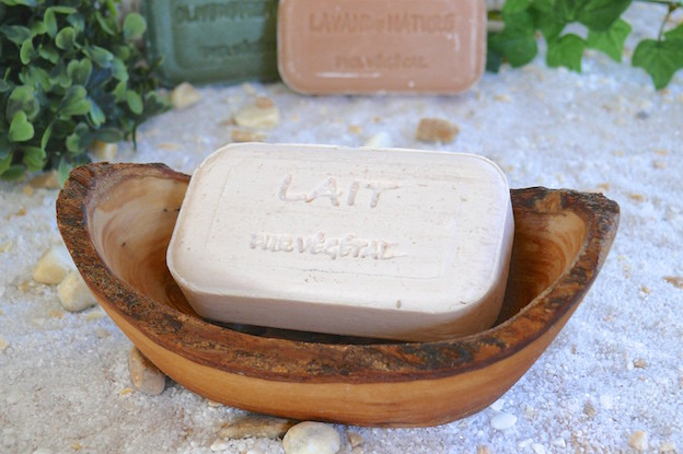 Seifenschale aus Olivenholz mit Löchern, rustikal, 12 - 14 cm
