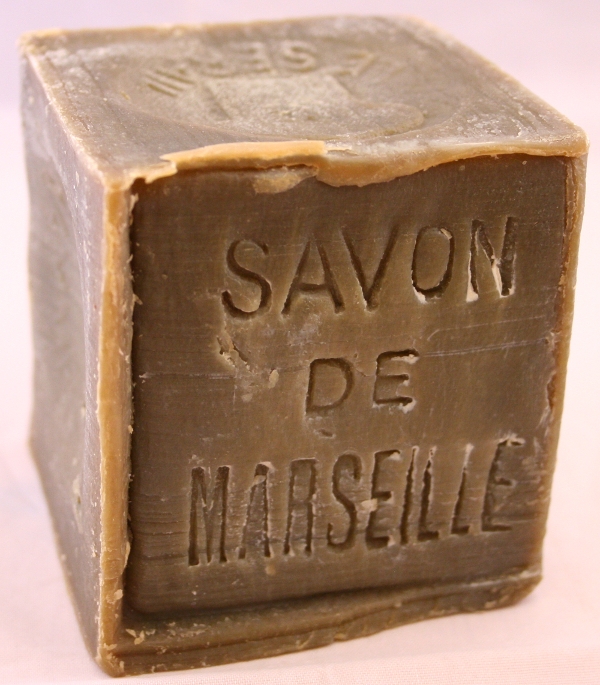 Grüne Savon de Marseille mit Olivenöl, 400 g | Le Sérail